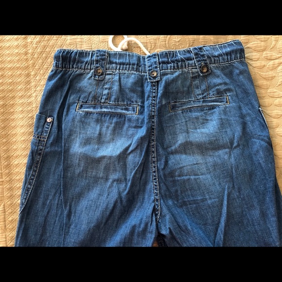 Weekend Jeans - Picture 4 of 4